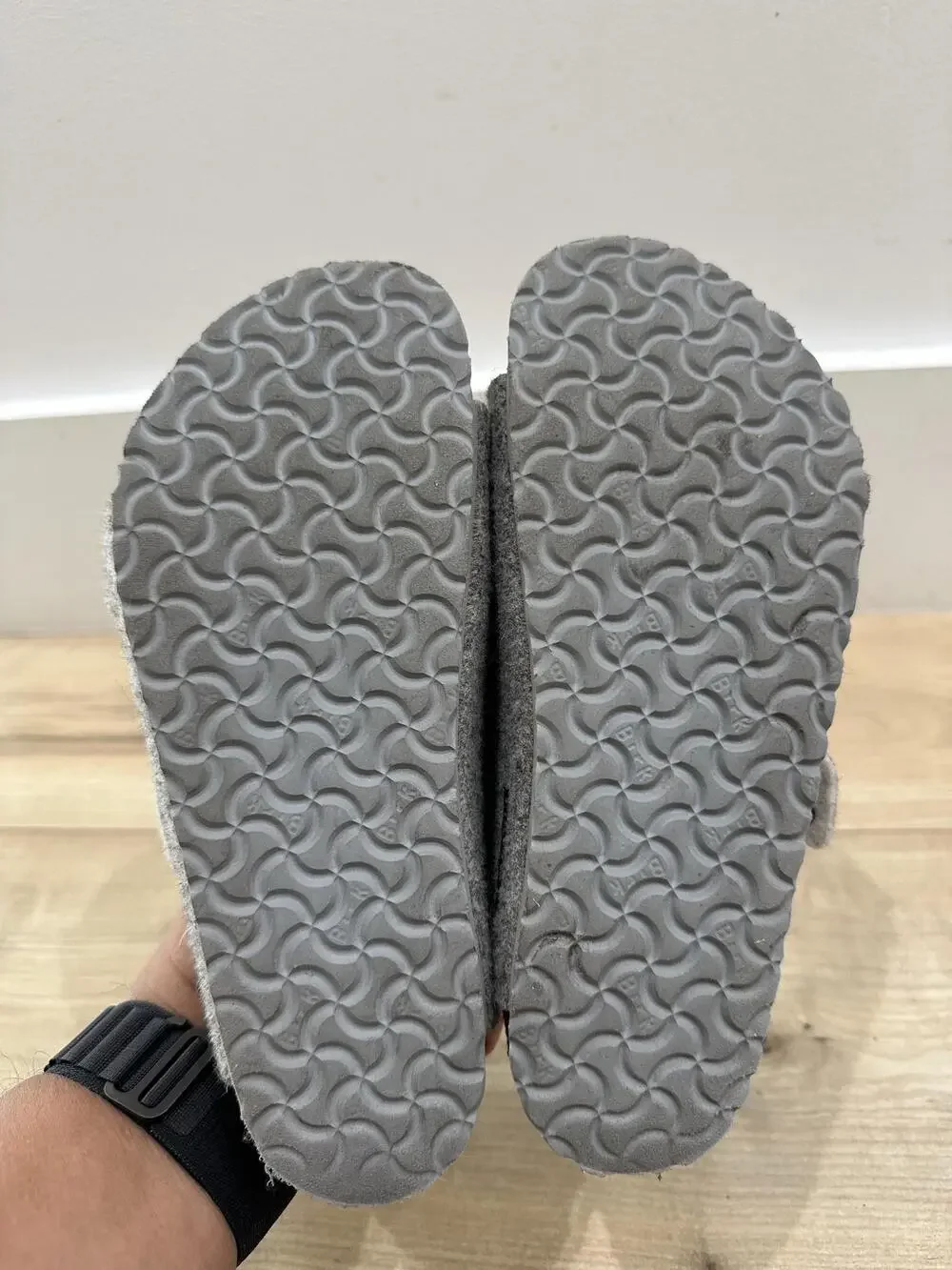 Birkenstock Shoes Kids Size 2.5 Gray Felt Arizona Slide Sandals Fuzzy Germany